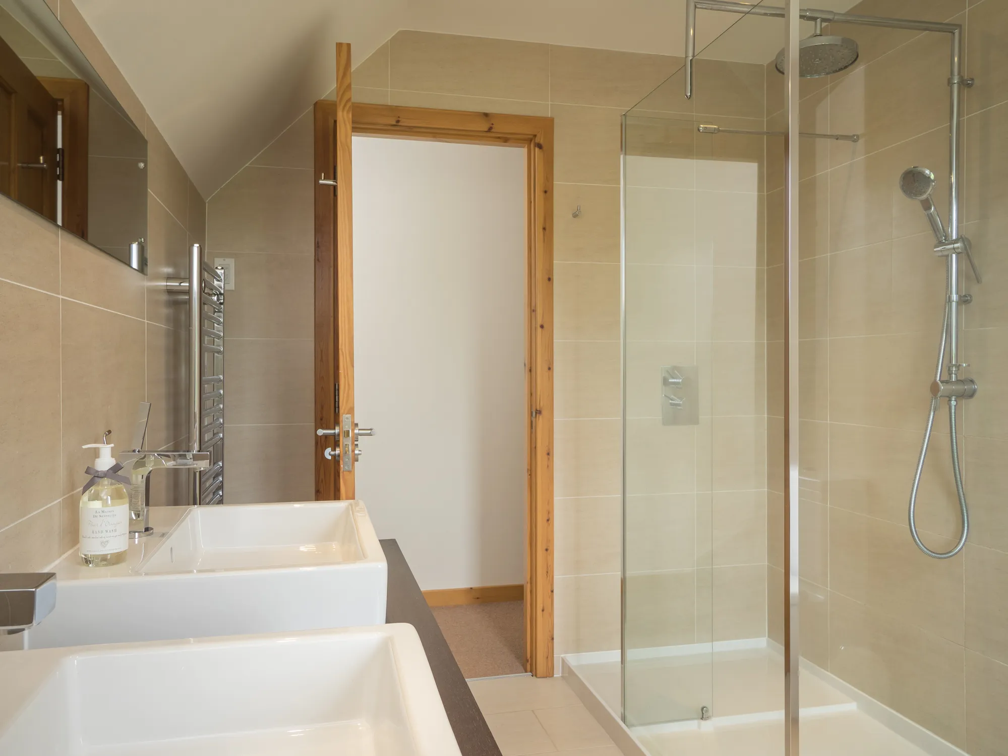 Braeburn externals-4