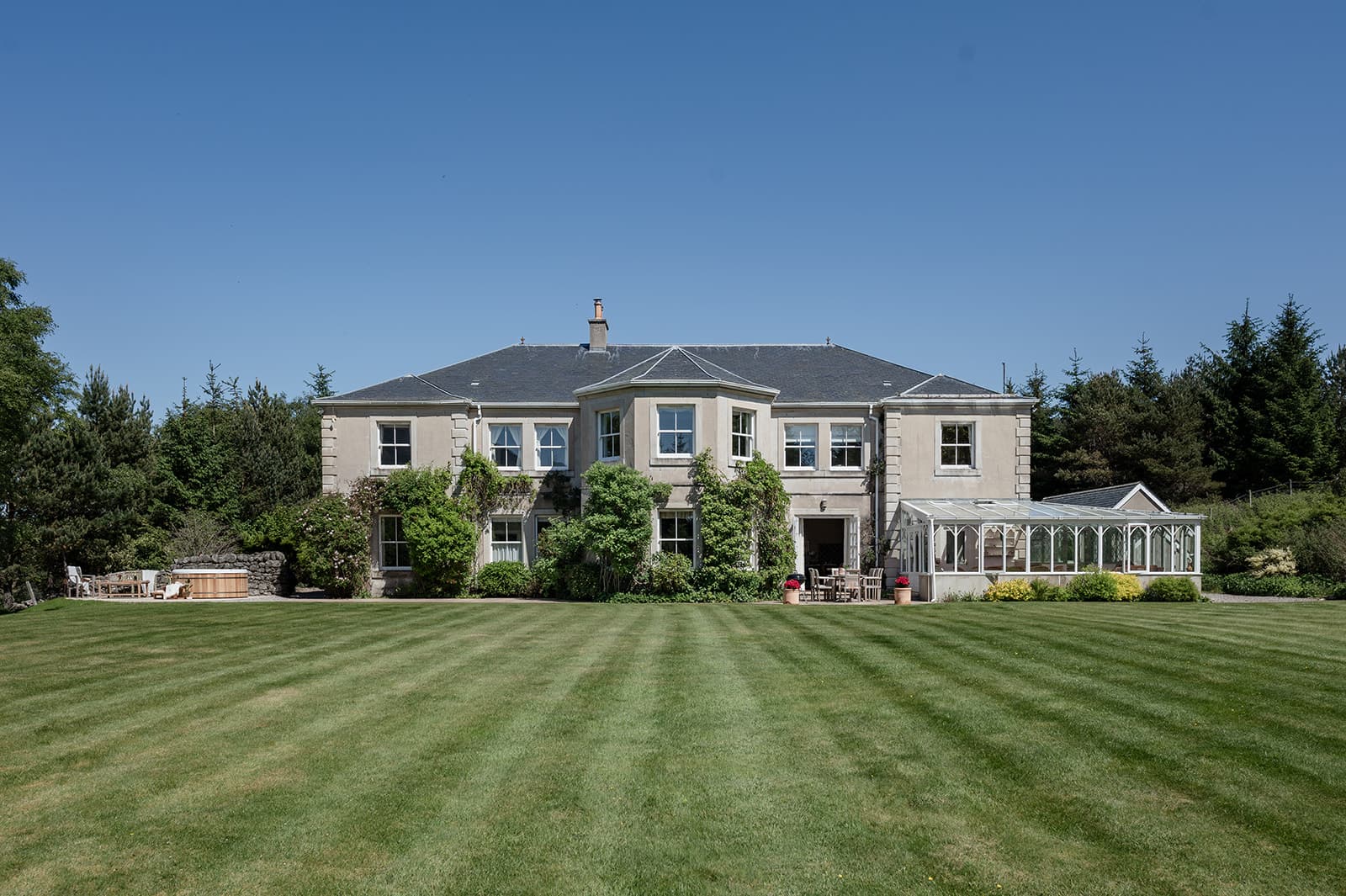 Milton Lodge - Country Lodge. Self catering