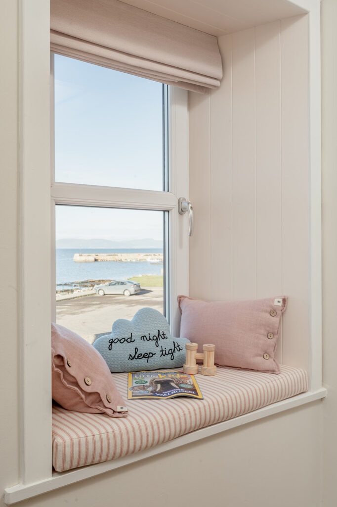 Beach front house that sleeps 6.
