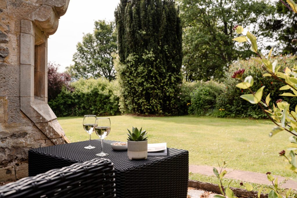 Couples escape to the scottish highlands